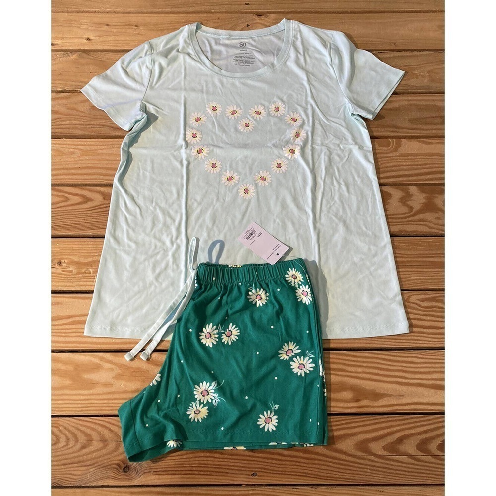 NWT SO 2 Piece Pajama Set Small Women’s Green Floral Shirt & Shorts MSRP $32